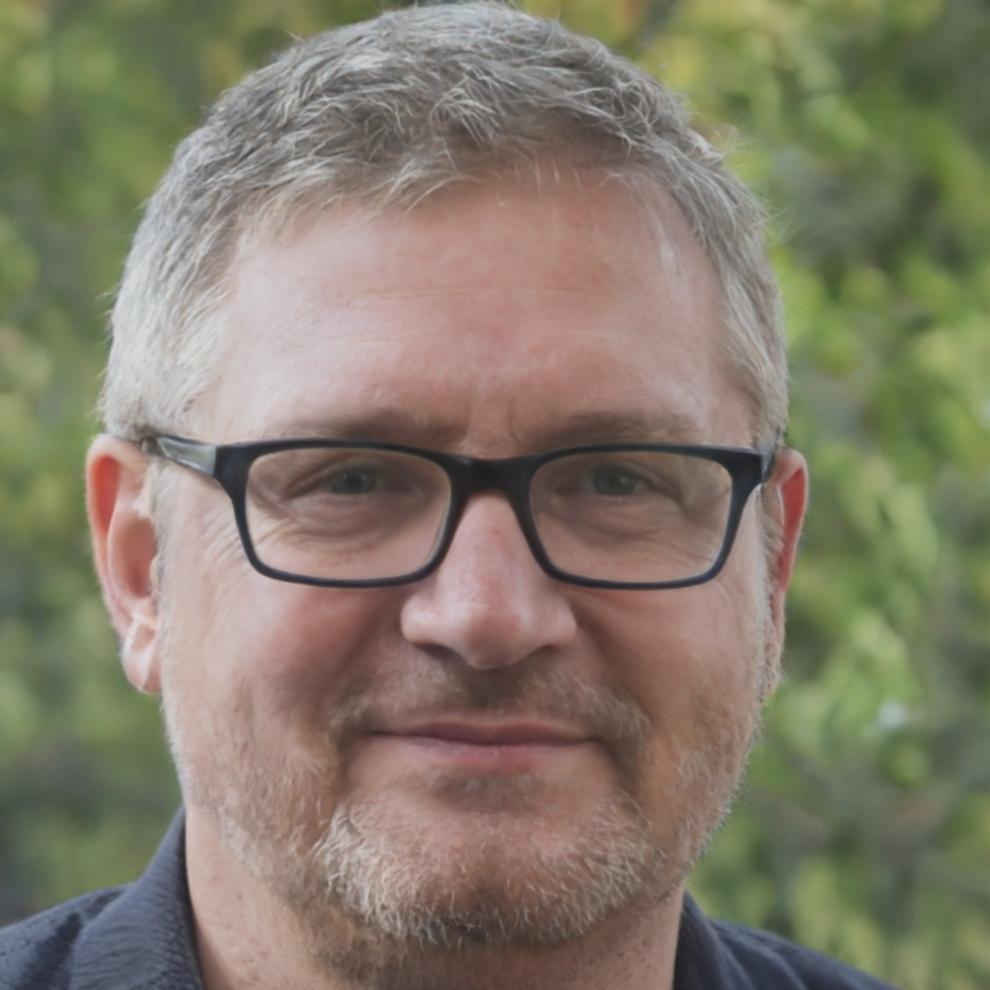 Portrait de Fabien Moreau, analyste financier